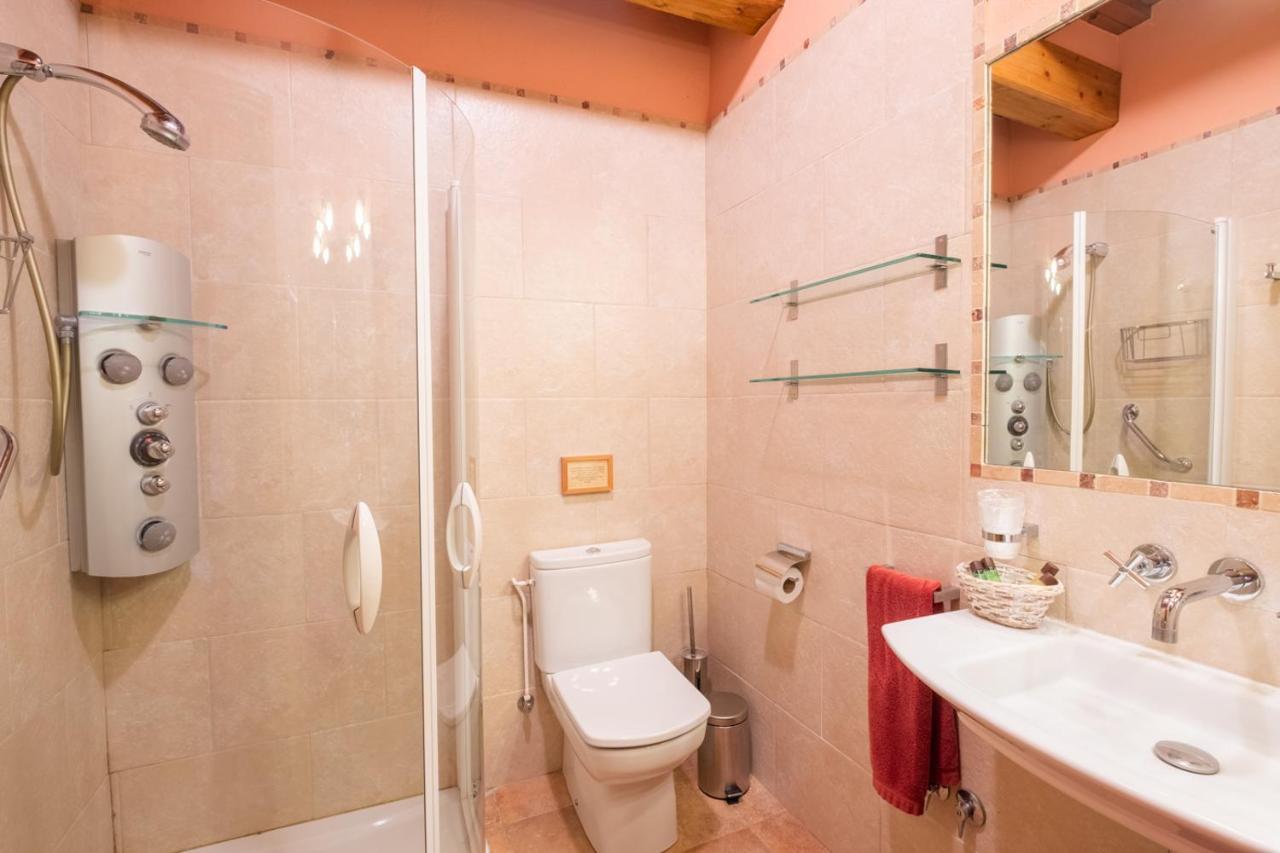Calonge de Segarra Cal Ros Bed & Breakfast エクステリア 写真